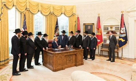 trump meets  delegation  rabbis  chabad lubavitch  realist report