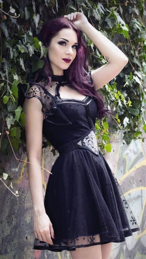 Pin By Greywolf On Gothic Angels Fashion Fashion Models Goth Beauty