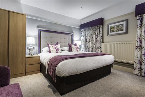 superior double room  royal oak hotel eatery  coffee house welshpool mid wales