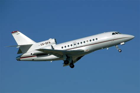 dassault falcon  picture  barrie aircraft museum