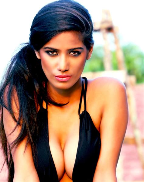 poonam pandey nude pics and leaked sex tape