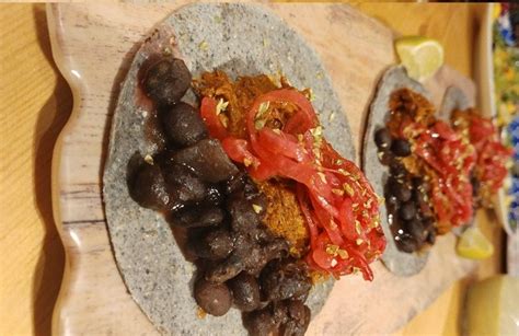 comida mexicana  buen precio en taqueria de los batos tentaciones de mujer