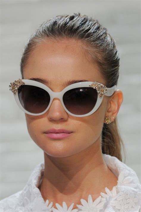 paris elegance fashion sunglasses eyewear trends womens glasses