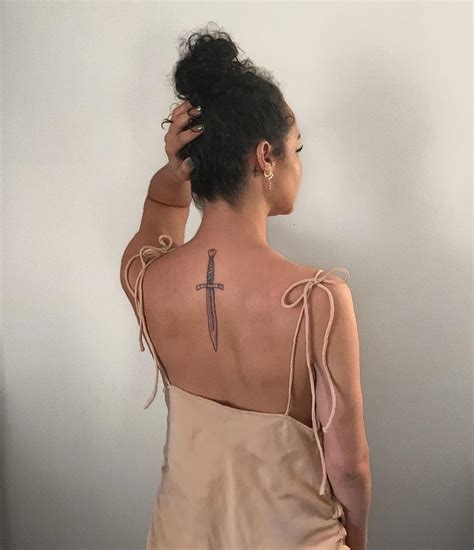 60 Attractive And Sexy Back Tattoo Ideas For Girls 2020 Sooshell