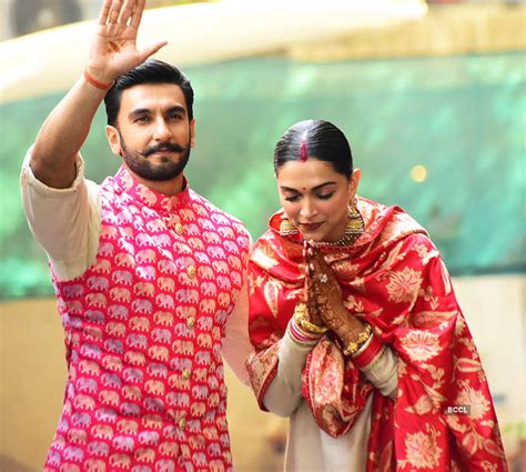 deepika padukone  ranveer singh share pictures   sindhi wedding ceremony pics