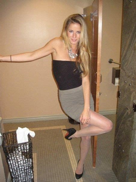 crossdressers in pantyhose porn pictures