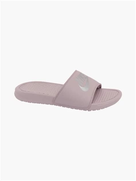 Nike Ladies Pink Nike Benassi Slides In Pink Deichmann