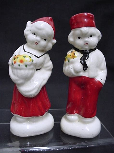 salt and pepper set dutch couple shakers from drury on ruby lane