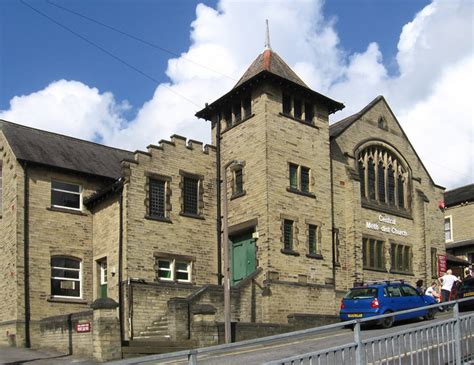 brighouse central methodist church  dave bevis geograph