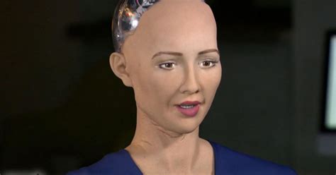 Robot Called Hot Sophia Tells Interviewer She S A Complicated Girl