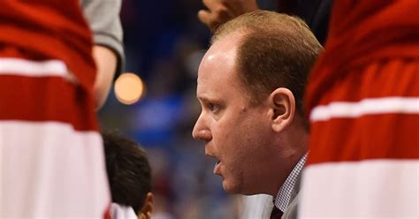 tough times personal losses unite greg gard with wisconsin coaches