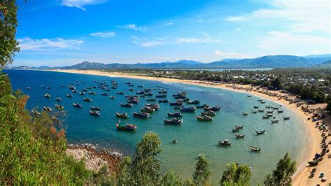 top   beautiful bays  vietnam  explore vietnam