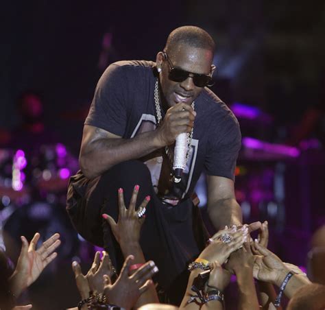 Judge Denies Request From R Kelly To Get Out Of Jail
