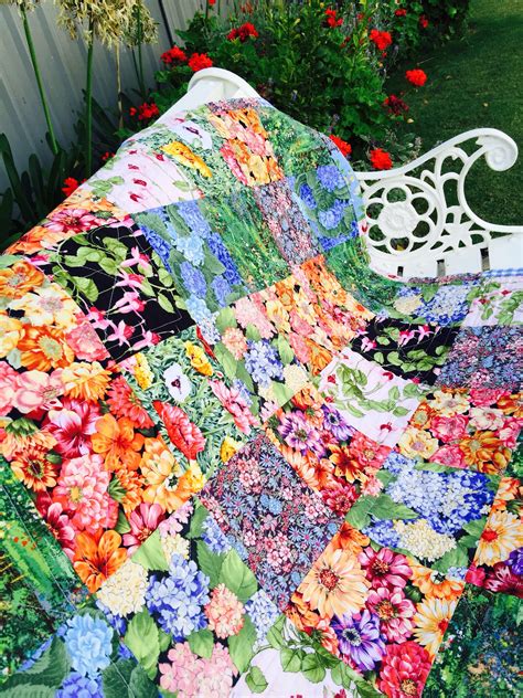 susies garden lap quilt  pattern lap quilt patterns quilts