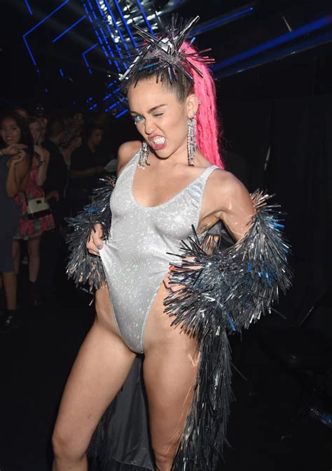 Miley Cyrus At The Mtv Vmas 2015 Pictures Popsugar