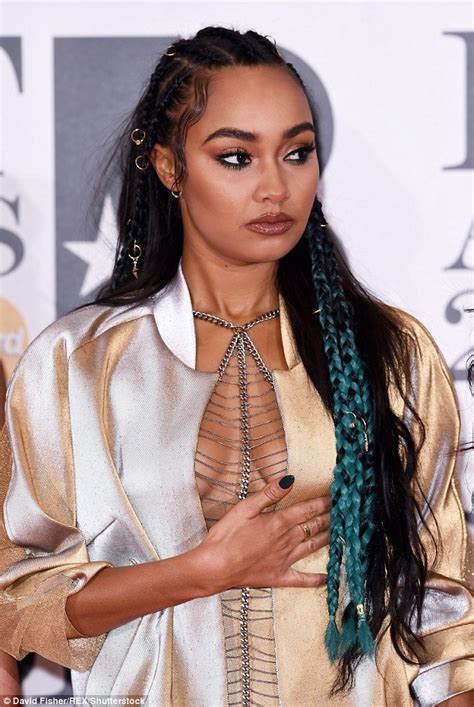 Little Mix S Leigh Anne Pinnock Shrugs Off Wardrobe