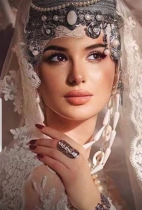 this is a list of the most beautiful arabian women beautiful arab
