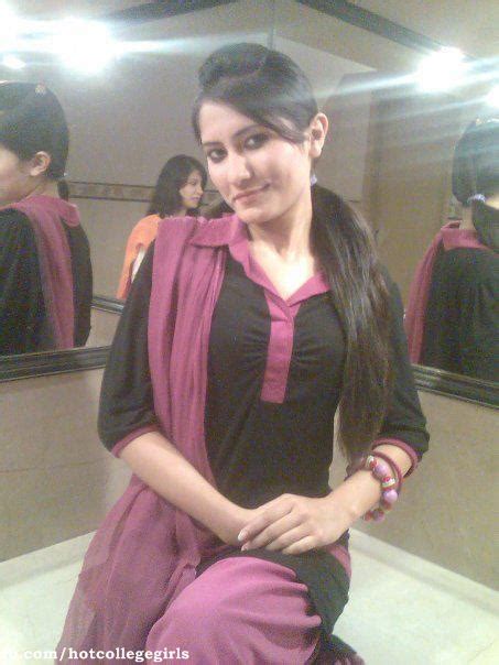 Pakistan Hot Girls At Hotel As In Cricket Jercy Hot