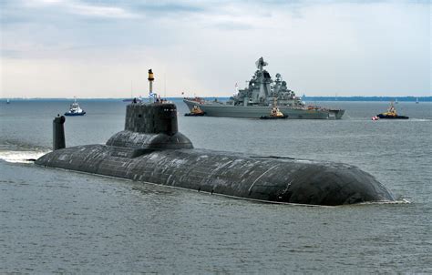 russian typhoon class submarine  kirov class battlecruiser   warshipporn
