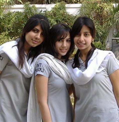 My Hot Favourite Pictures Pakistani College Girls