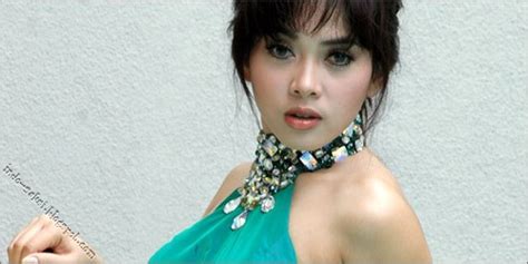 Foto Syur Syahrini Di Internet Ternyata Asli Galeri Selebritis