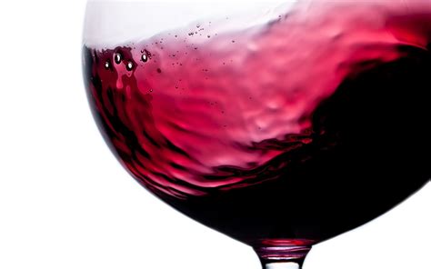 When Is It Appropriate To Swirl Wine Unsobered