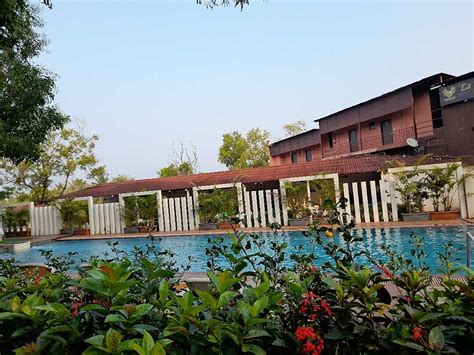 white woods resort spa  rates  goa hotel deals reviews