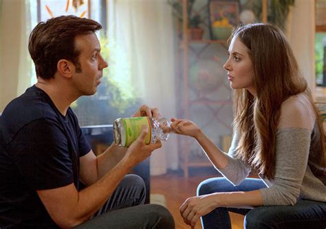 watch alison brie and jason sudeikis are friends without