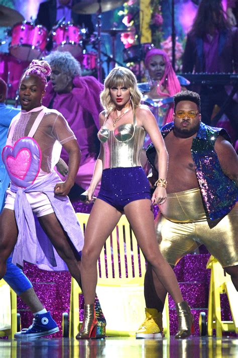 taylor swift s 2019 mtv video music awards takeover see the photos