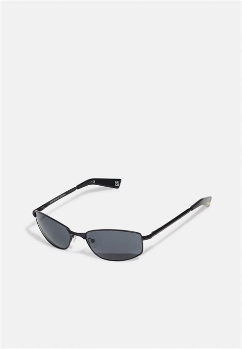 Le Specs Star Beam Unisex Sunglasses Matte Black Black Zalando Ie
