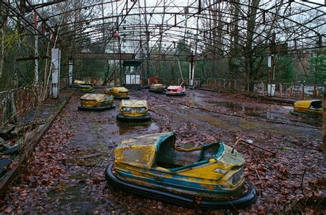 haunting pictures of chernobyl abandoned after devastating nuclear