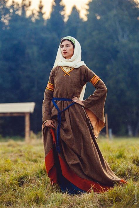 european normandian sicilian woman costume xi xii