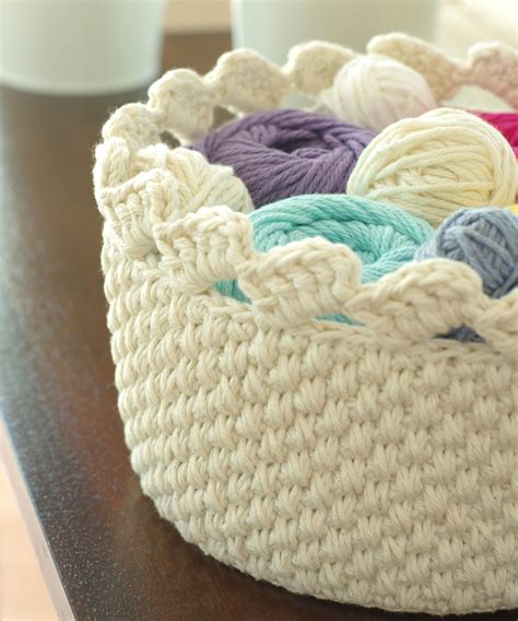 handy crafter  lace edge basket  simply crochet magazine