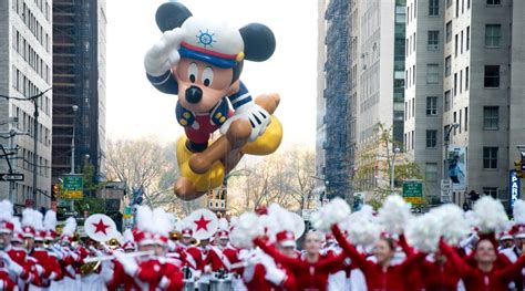 Macy’s Thanksgiving Day Parade May Not Have Balloons This