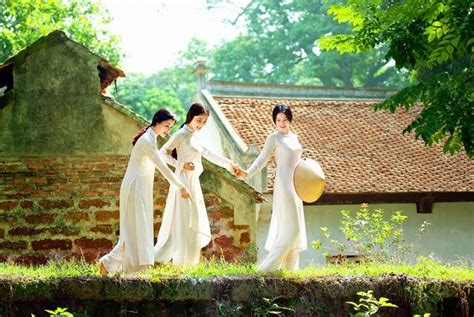 Tips To Get The Best Ao Dai Hoi An In Vietnam Indochinavoyages