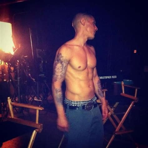 theo rossi juice soa i mean seriously this is the sexiest man ever in 2019 sons of