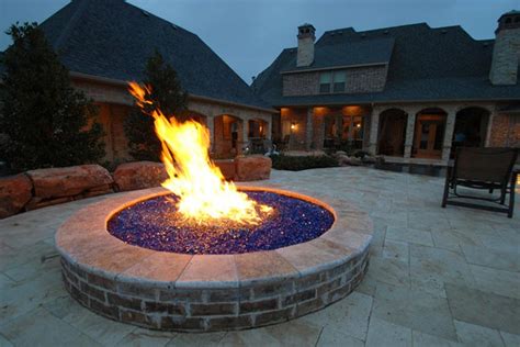 Decorative Fire Pit Glass Provides Attractiveness And