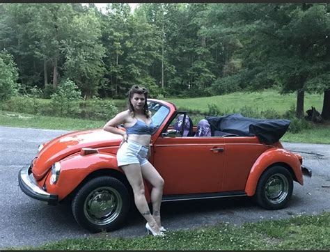 pin by edaw on avwhotness beetle girl volkswagen beetle volkswagen