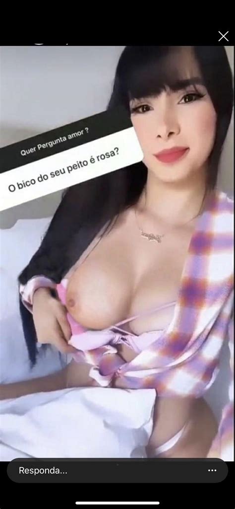 juliana bonde exibindo os peitos e sensualizando em vídeos videos