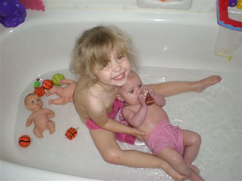 naked little russian girls bath porn galleries