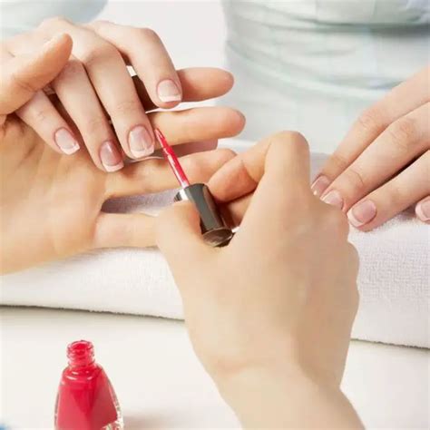 neo nail spa nail salon manicures massage therapist waxing