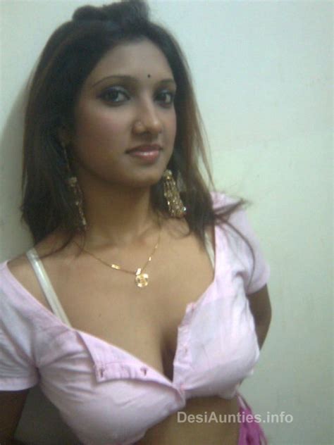 All Collection Wallpapers Desi Aunty Hot Still Pictures