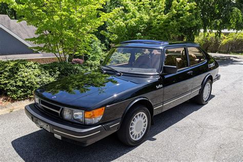 reserve  saab  turbo coupe  speed  sale  bat auctions sold    june
