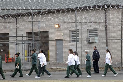 ny prison guards sexually assaulted female inmates says