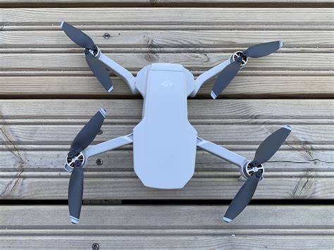 dji mavic mini pieni drone hyvaellae kameralla testailua ja saeaetoeae