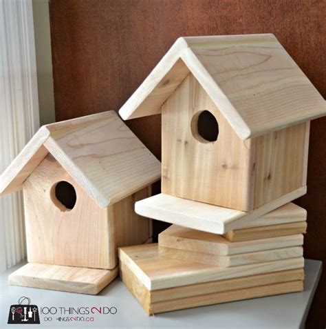 diy birdhouse   cedar fence picket wood birdhouses bird houses diy birdhouse projects