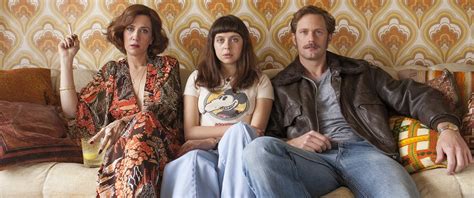 the diary of a teenage girl movie review 2015 roger ebert