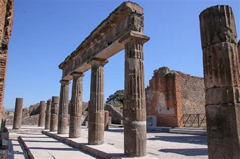 ultimate guide   ancient sites  roman ruins  italy