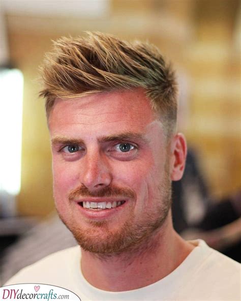 best haircut for round face men mens haircut styles for round face