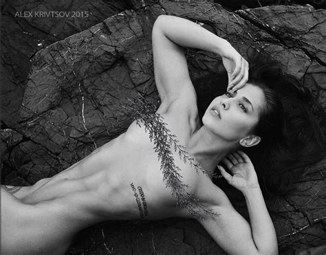 Irina Nikolaeva Fappening Topless And Sexy 30 Photos